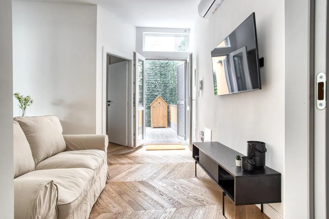 Joivy Stunning Flat With Balcony Διαμέρισμα Μιλάνο 0*,  Ιταλία