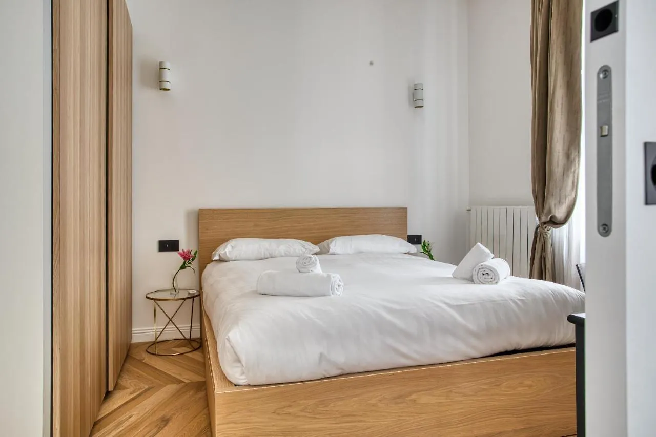 Joivy Stunning Flat With Balcony Διαμέρισμα Μιλάνο