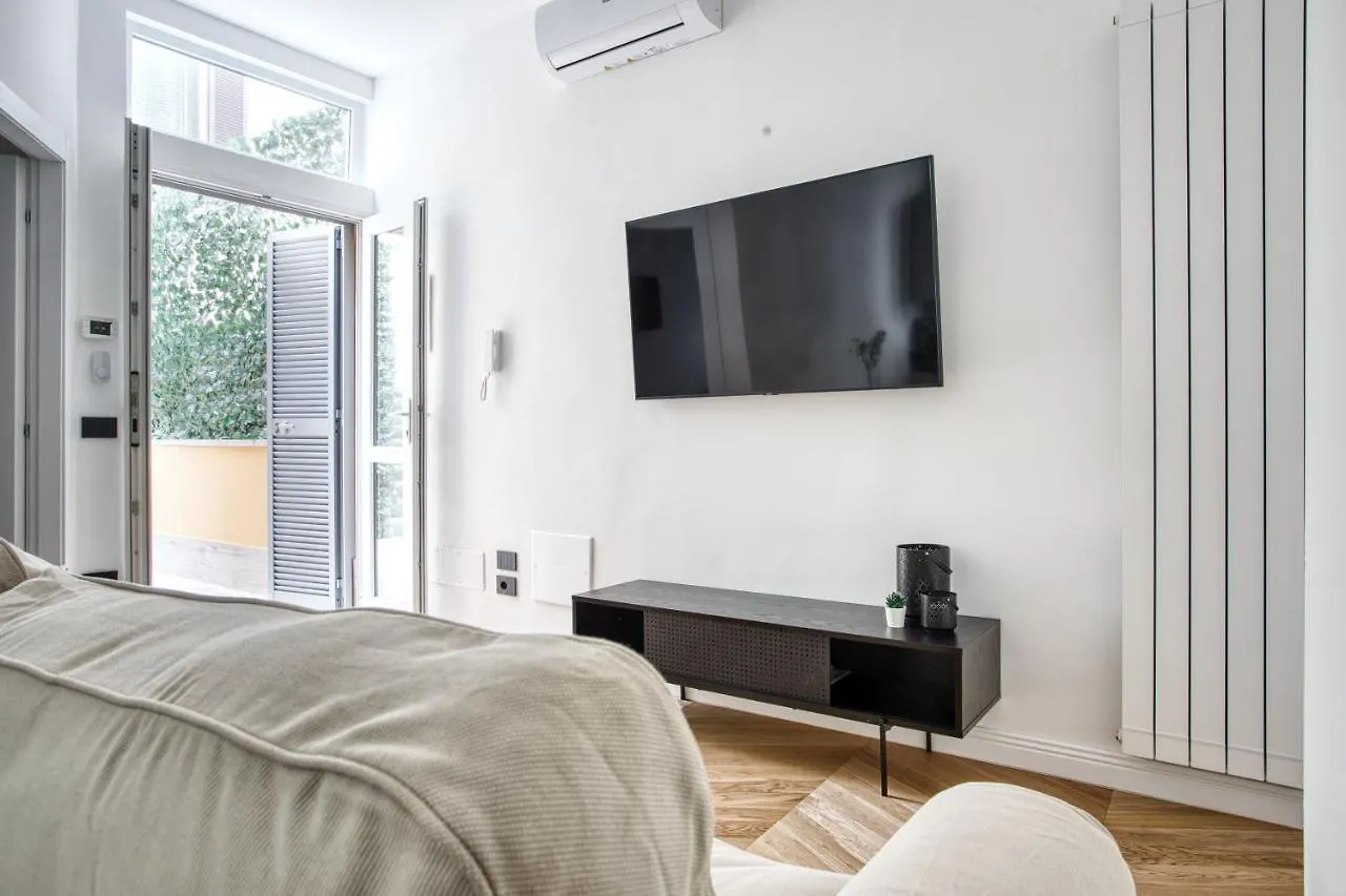 Joivy Stunning Flat With Balcony Apartment Milan Italy