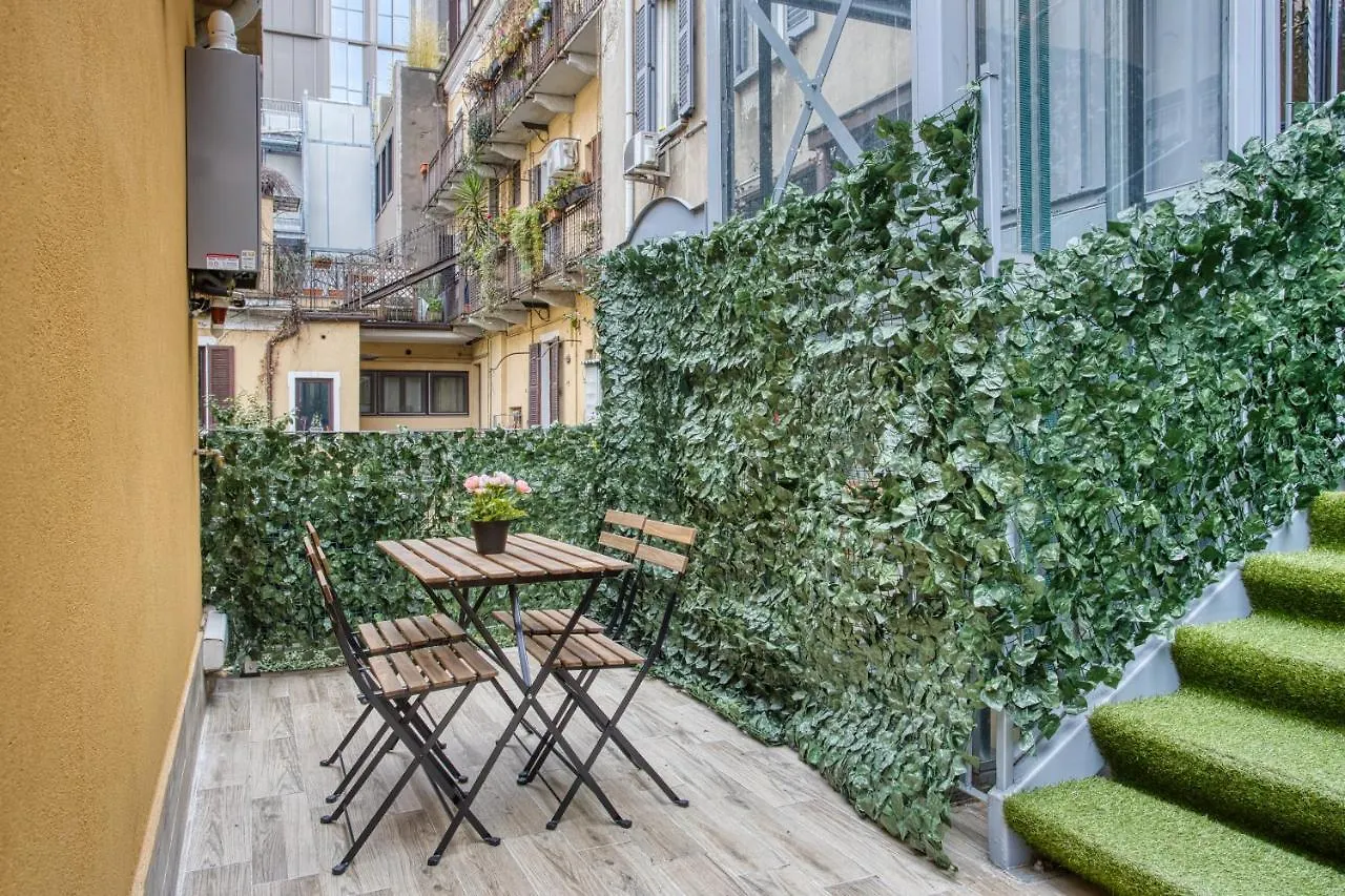 Joivy Stunning Flat With Balcony Apartment Milan Italy